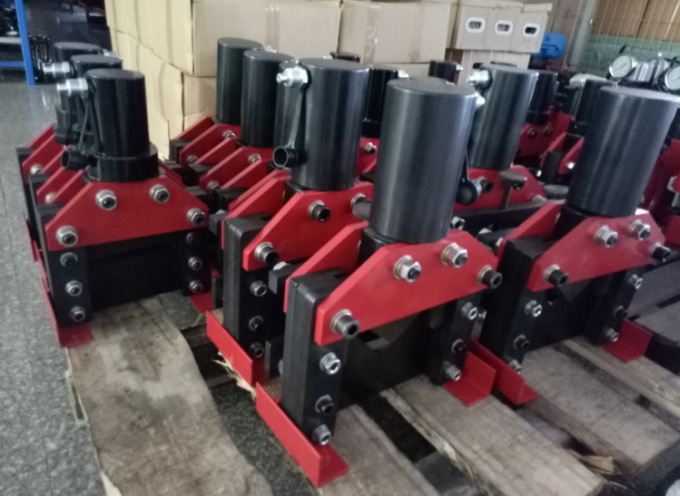 Draagbare Hydraulische Busbar van het Koperaluminium Snijder voor het Snijden 200-300KN
